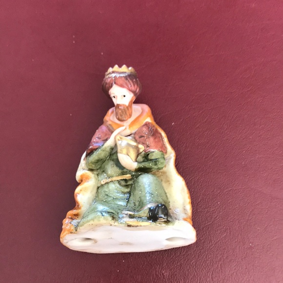 Porcelain Nativity Set - Picture 10 of 14